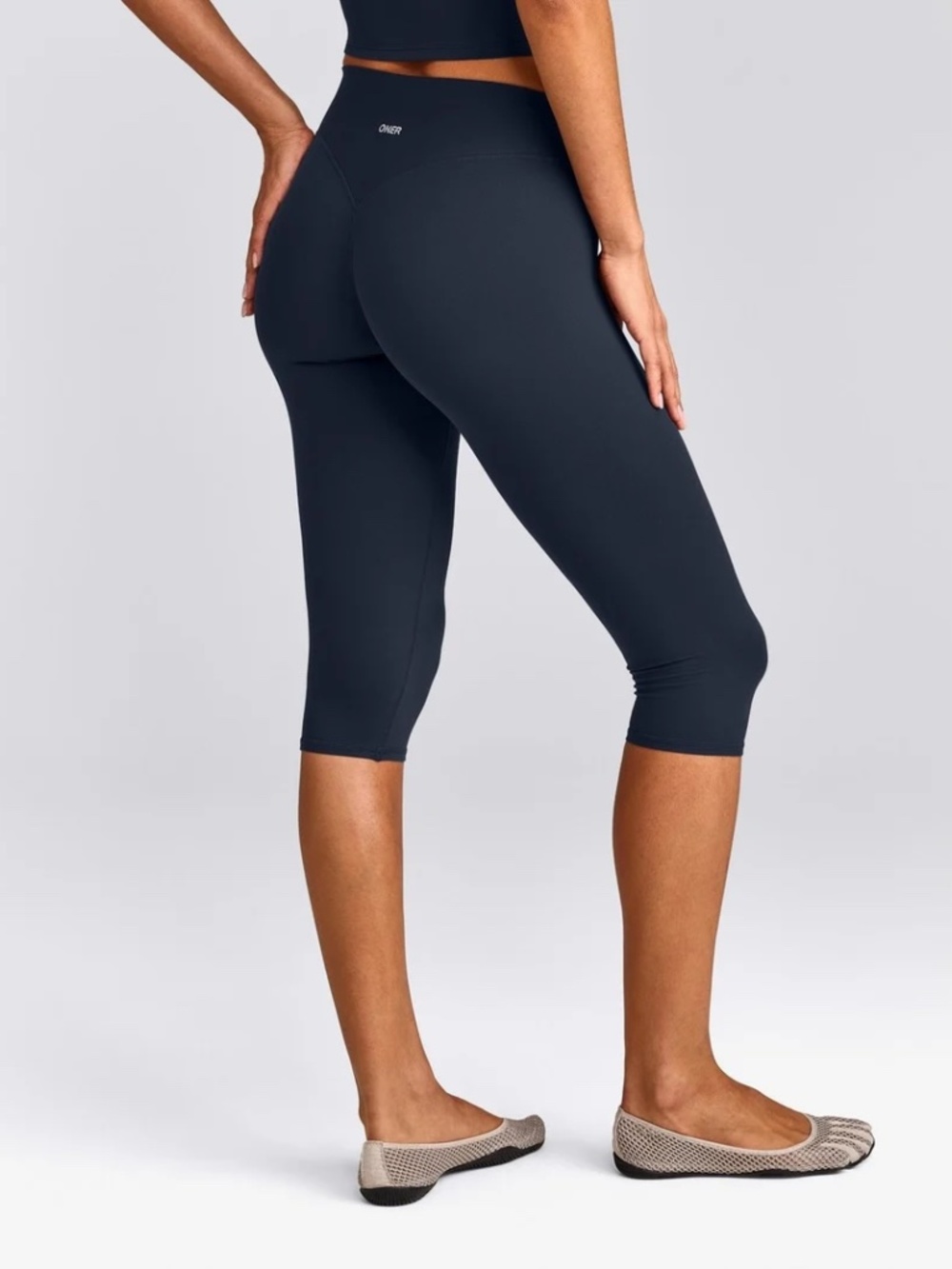 SoftMotion™ High Waisted Capri Leggings with Gray Logo | True Blue - L - Regular